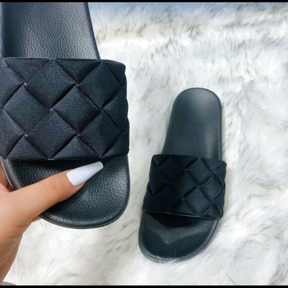 Black Rhombi Slides Sandals - Picture 1 of 5